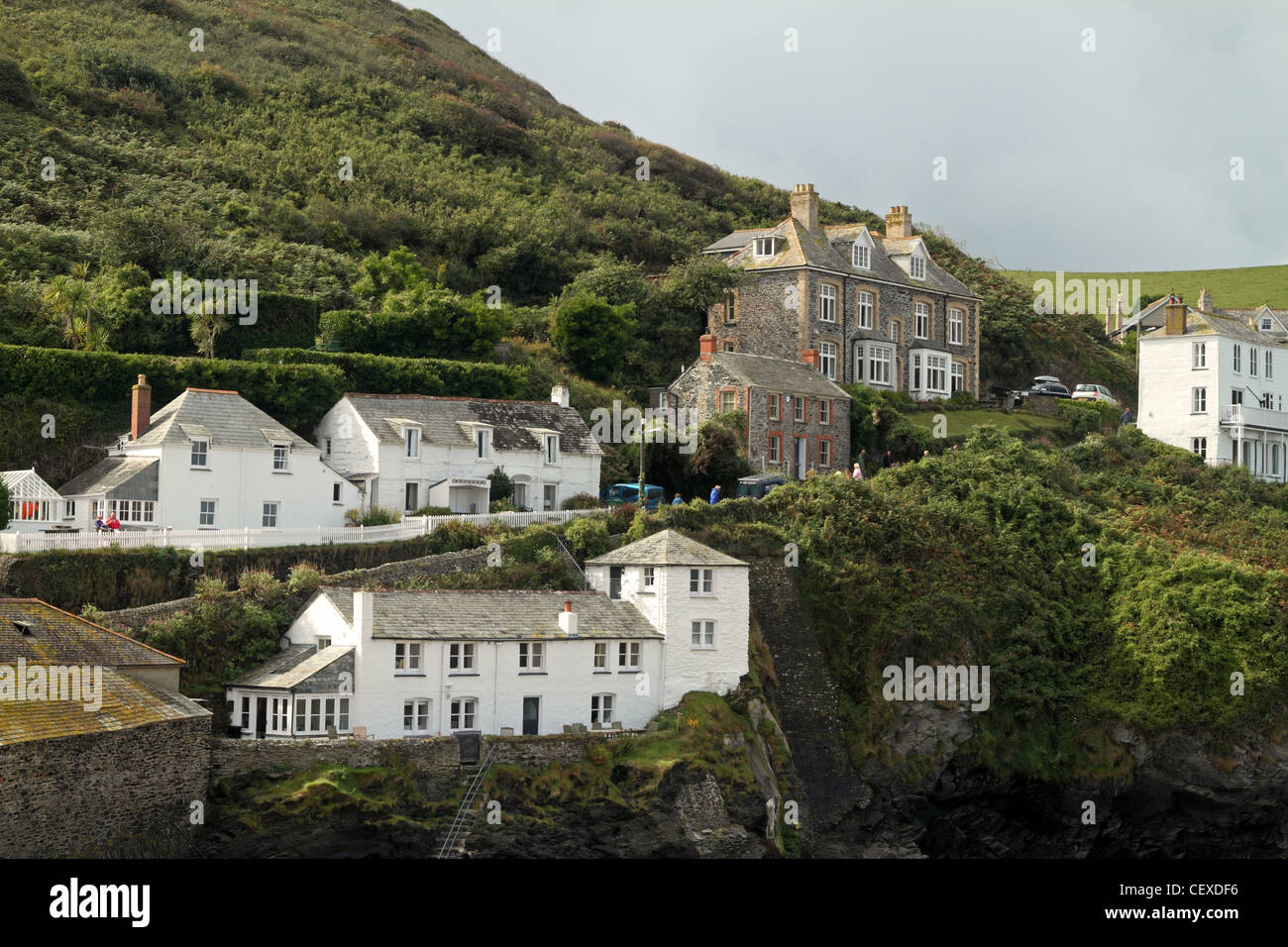 Doc Martin S House Fern Cottage Is In Centre Roscarrock Hill