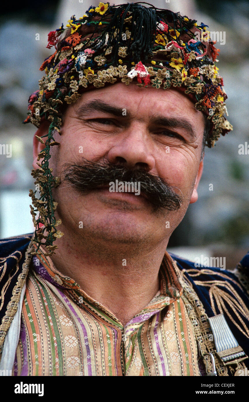 Turkish costume hi-res stock photography and images - Alamy Turkish costume hi-res stock photography and images - Alamy