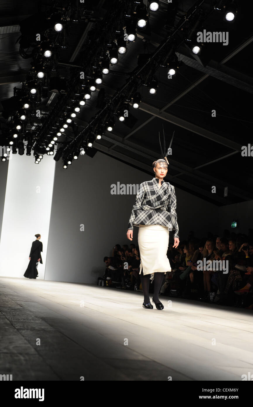 London Fashion Week Runway - Antoni Alison Designer AW 2012/13 at BFC ...