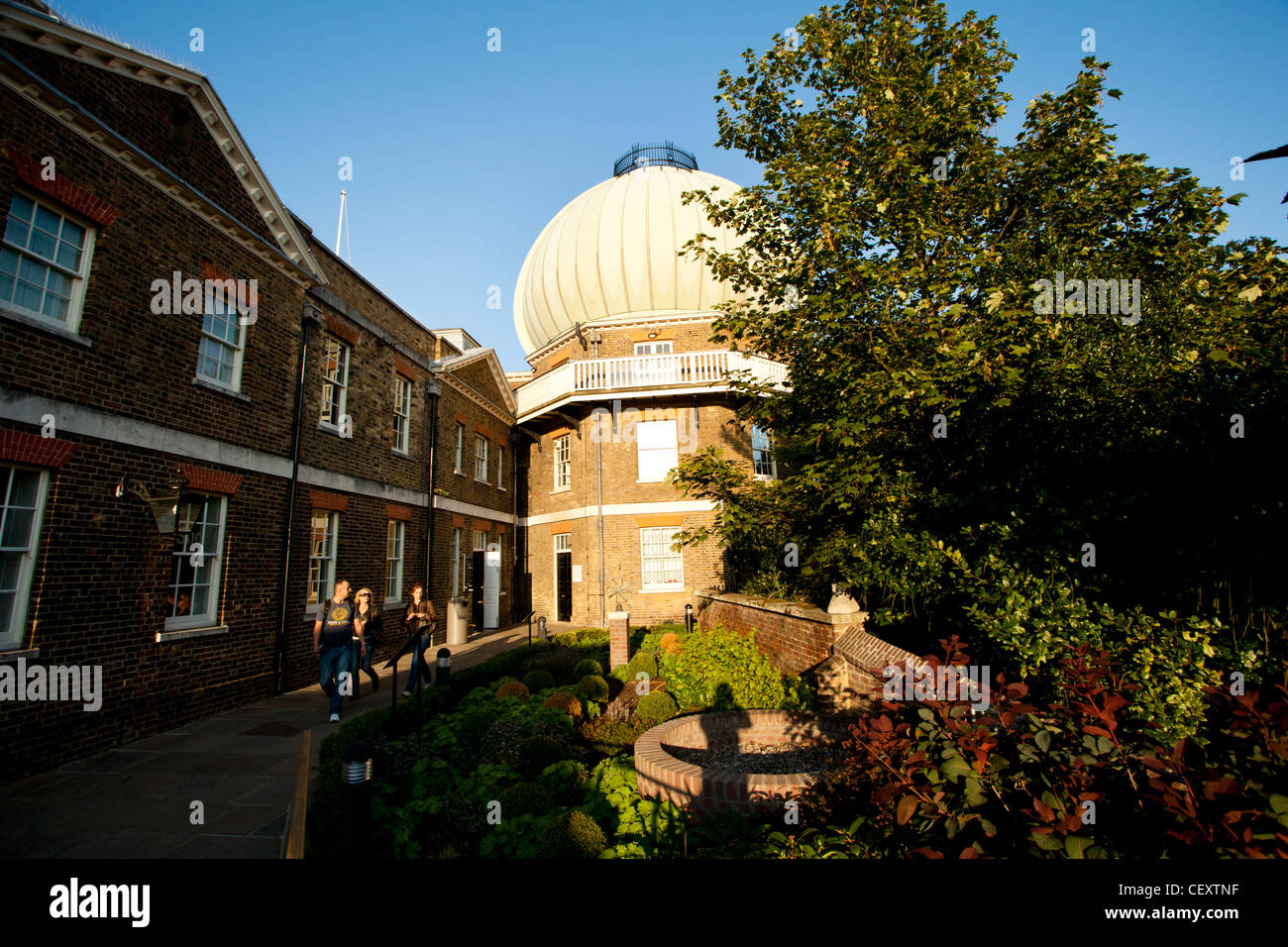 A View Of The Royal Observatory In Greenwich Park Stock Photo Alamy a-view-of-the-royal-observatory-in-greenwich-park-stock-photo-alamy