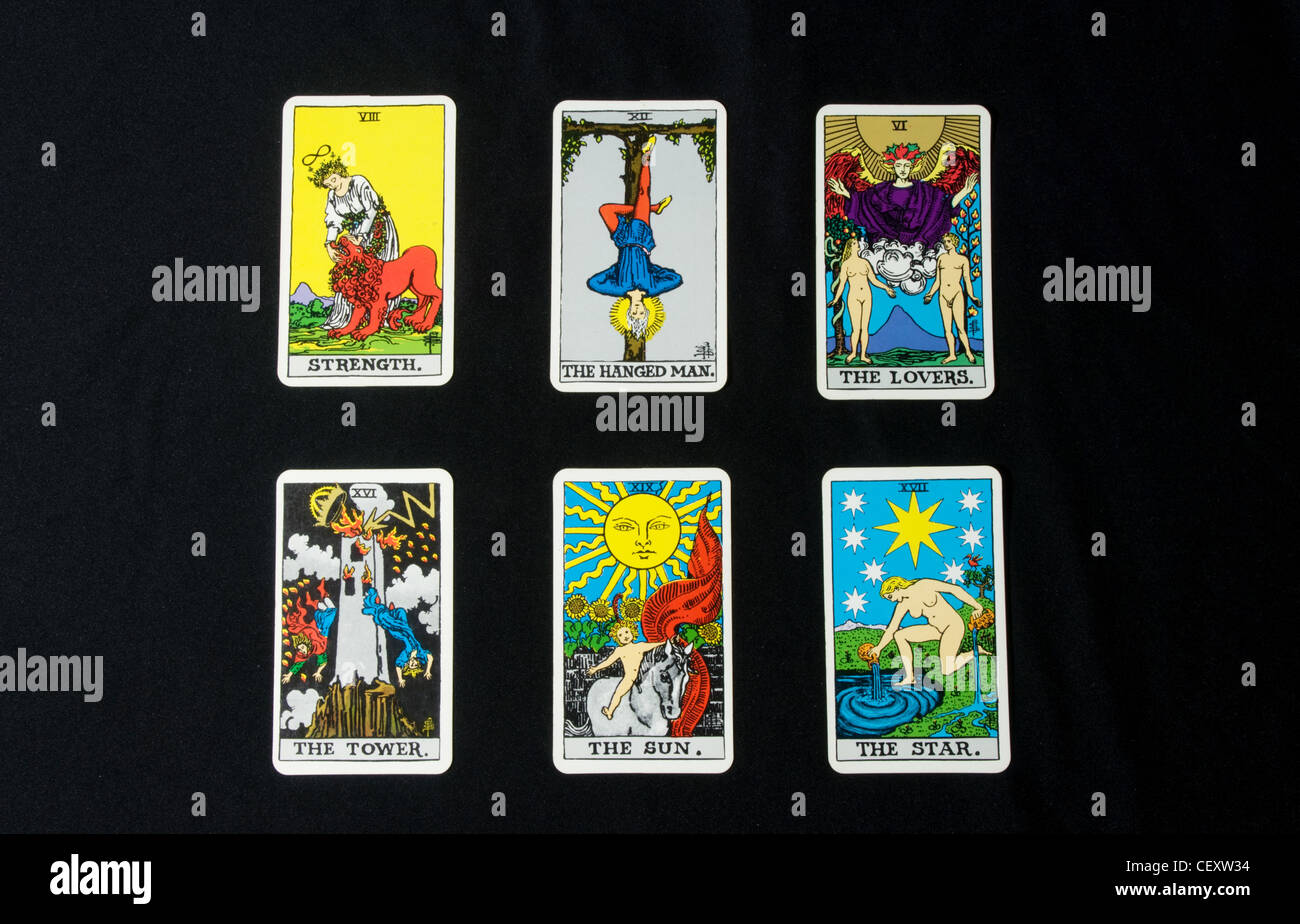 Six Tarot cards layed out in Two rows and three columns Stock Photo - Alamy
