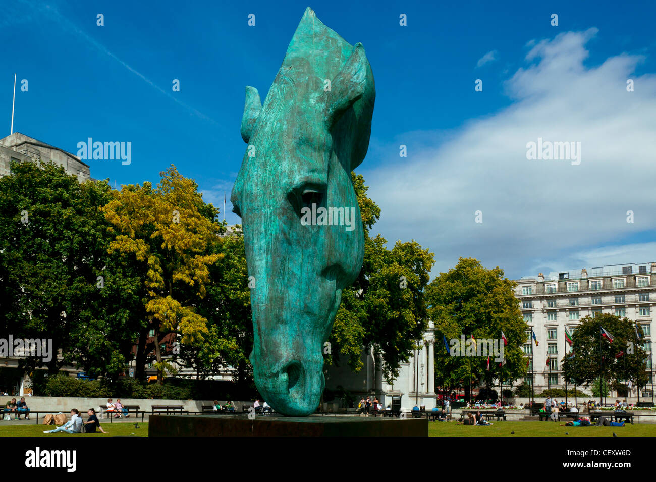 Giant horses head hires stock photography and images Alamy