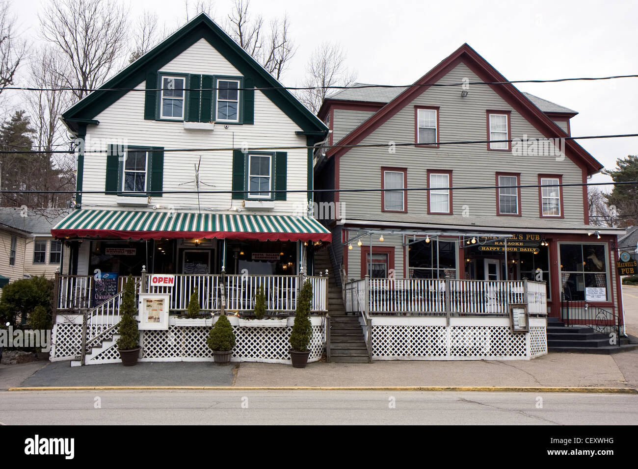 Houses on the main street of Ogunquit, Maine Stock Photo Alamy
