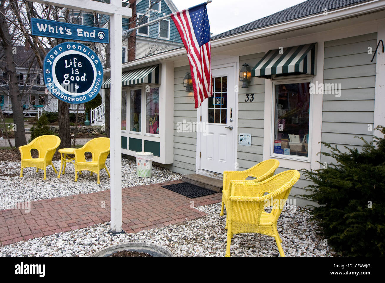 Life Is Good Sign On A House In Ogunquit Maine Stock Photo