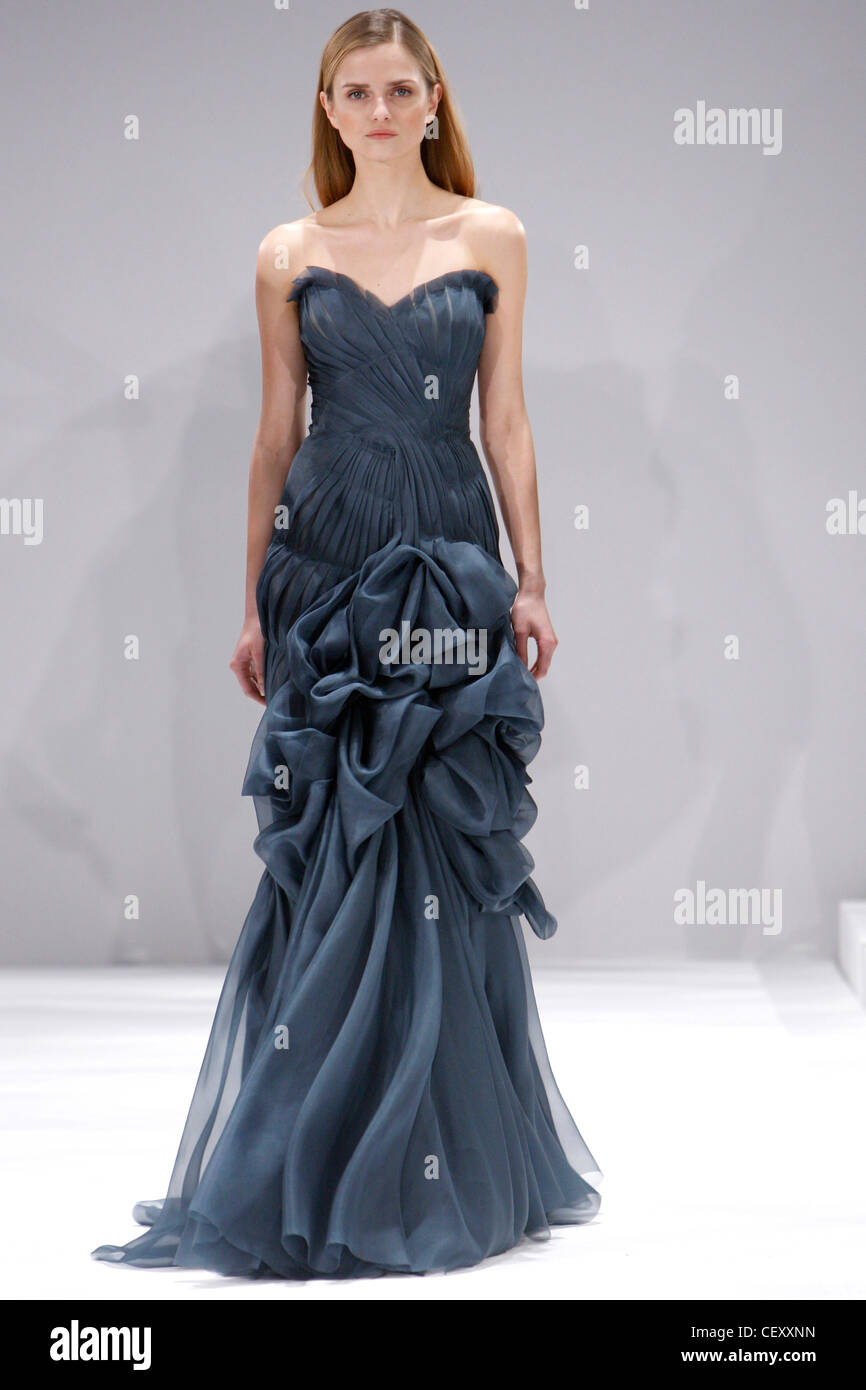 J mendel dress hi-res stock photography and images - Alamy