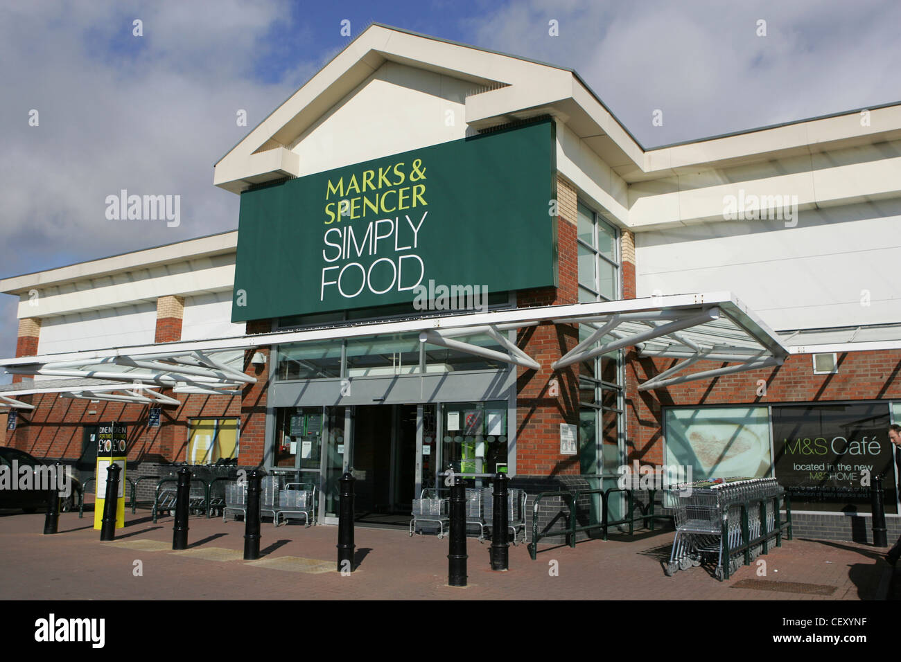 m&s food store cheltenham Stock Photo Alamy