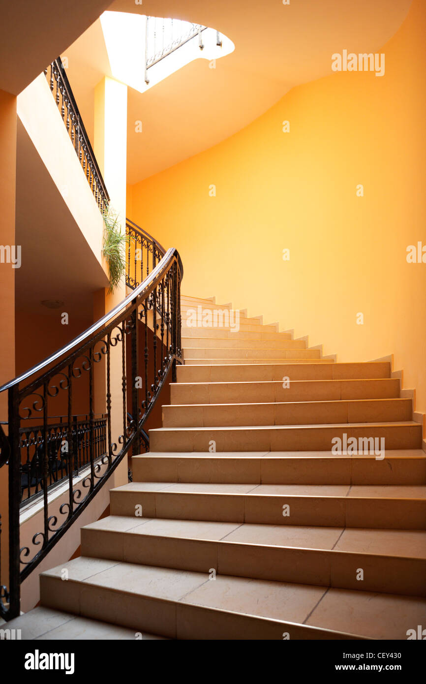 Building architecture stairs hi-res stock photography and images - Alamy