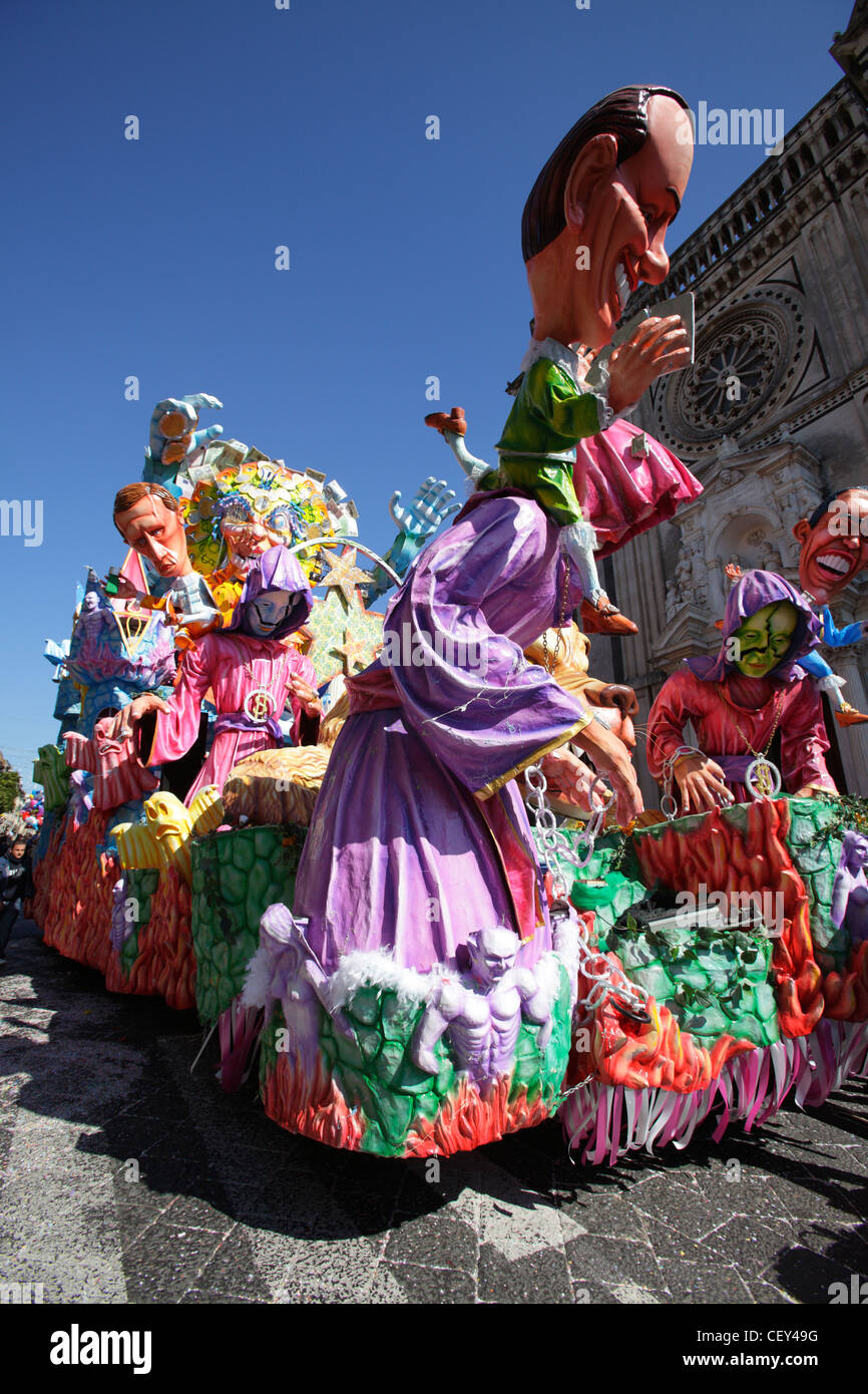 Traditional grotesque carts at Acireale Carnival, Catania, Sicily, Italy  Stock Photo - Alamy
