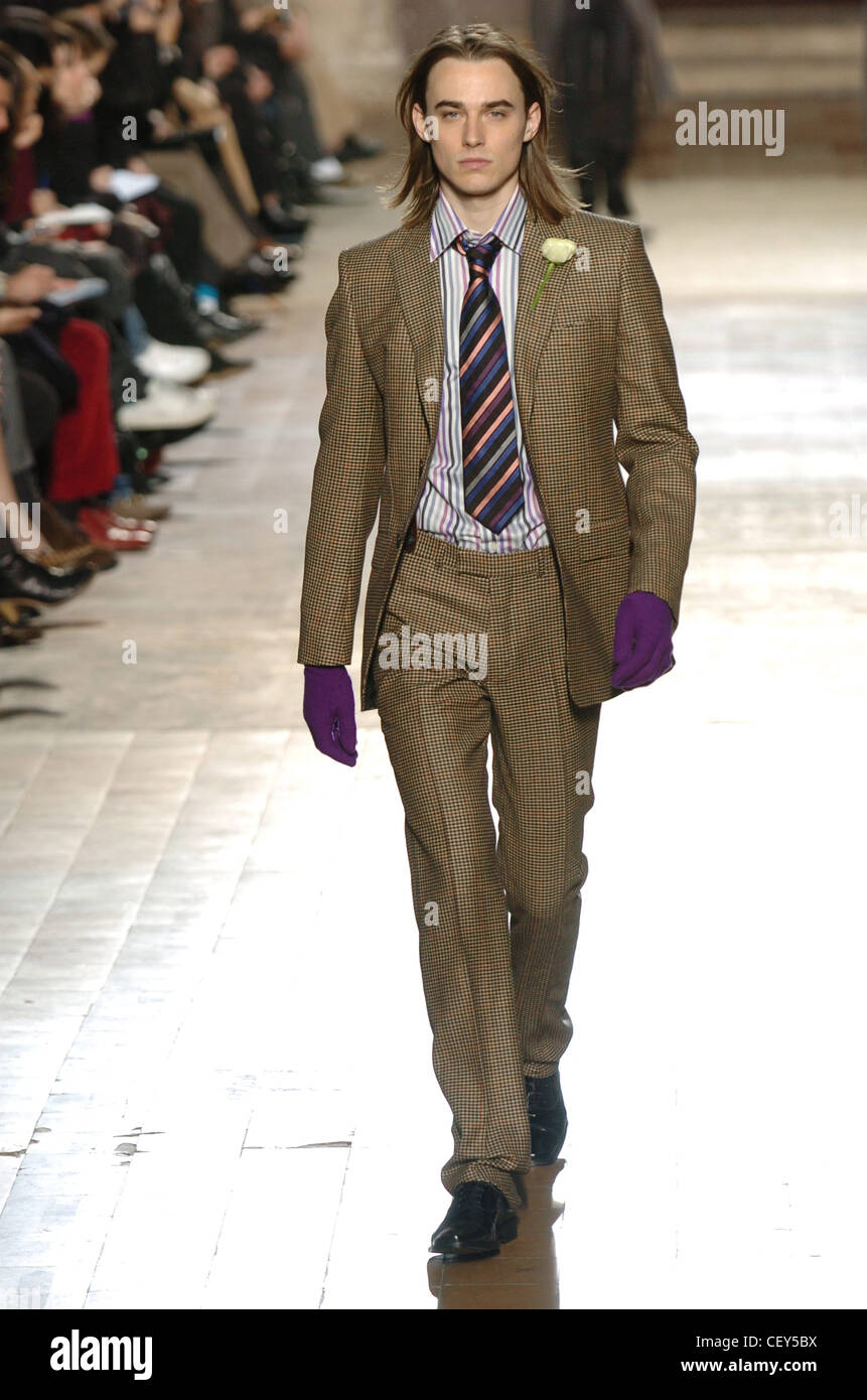 Paris menswear ready wear autumn hi-res stock photography and images - Alamy