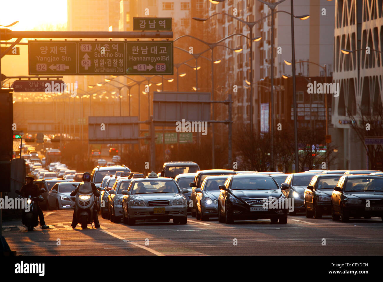 Traffic at sunset rush hour in the Gangnam district of Seoul, South Korea Stock Photo