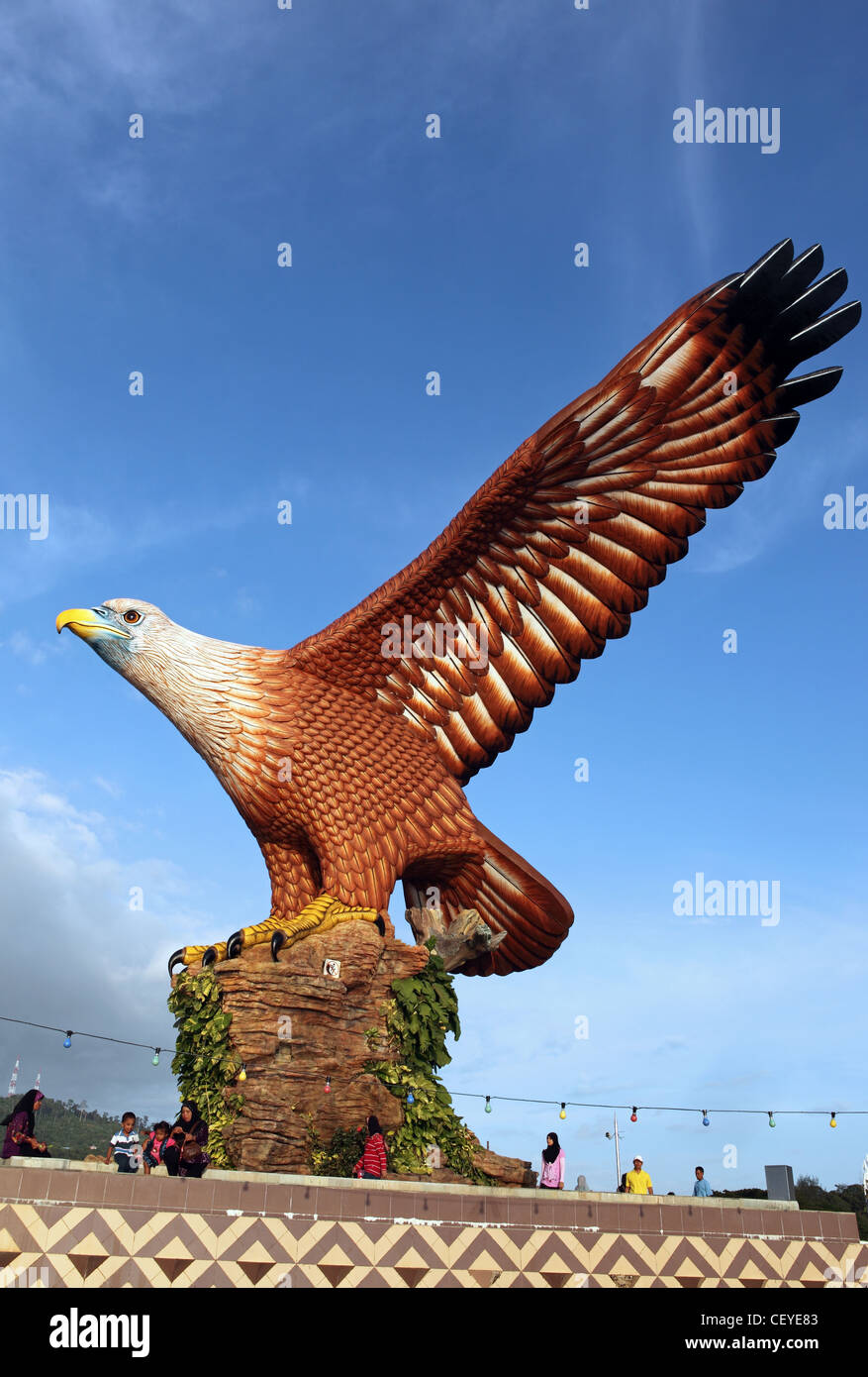 Giant eagle sculpture hi-res stock 