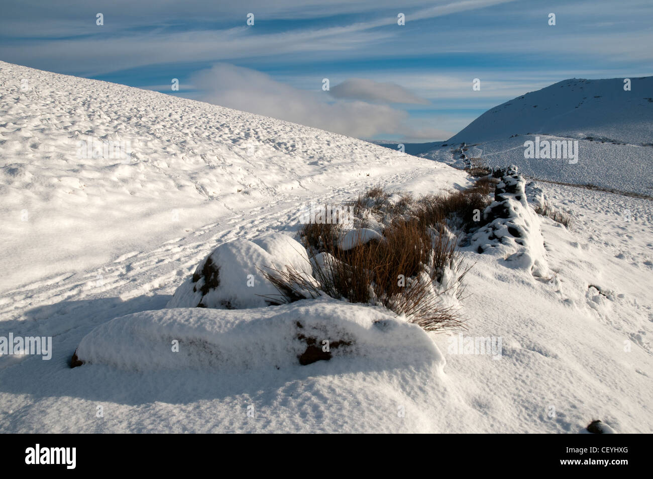 Approaching the Mount Famine South Head col. Near Hayfield, Peak