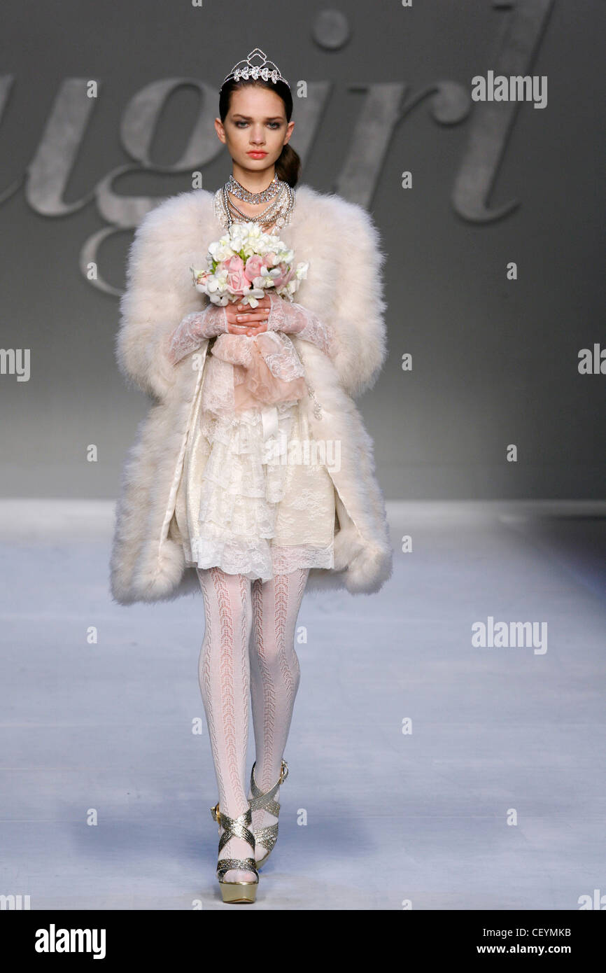 Blugirl Milan Ready to Wear Autumn Winter Silver tiara, silver ...