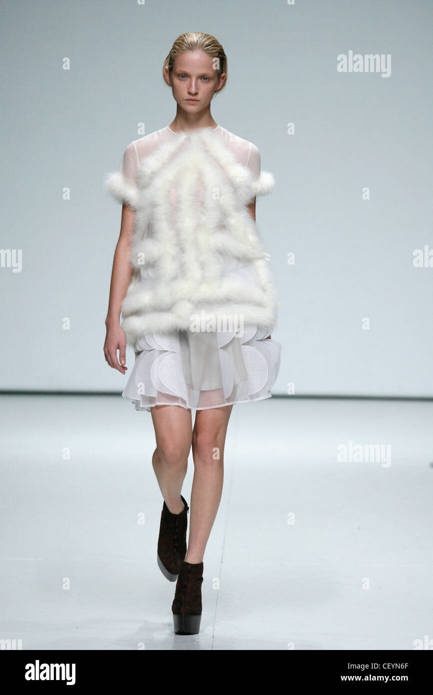 Christopher Kane London Ready to Wear 