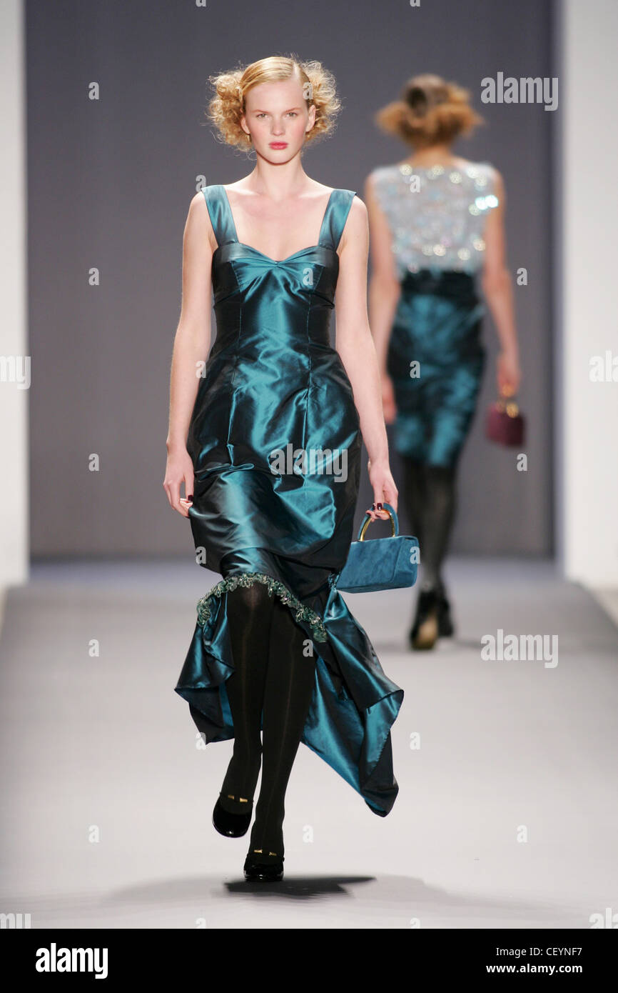 new modelling dress