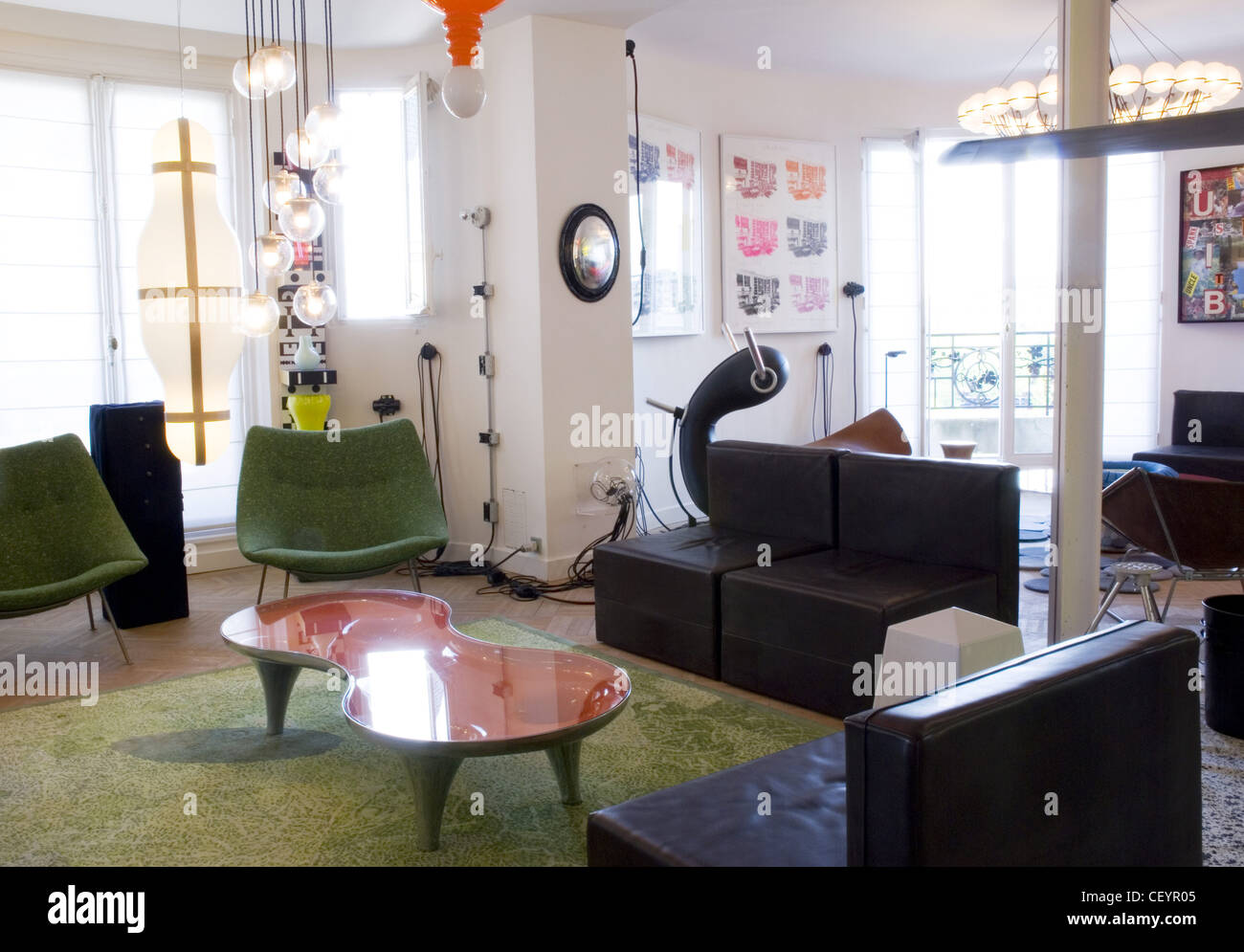 French New Wave The Refurbished Home Of Parisian Furniture
