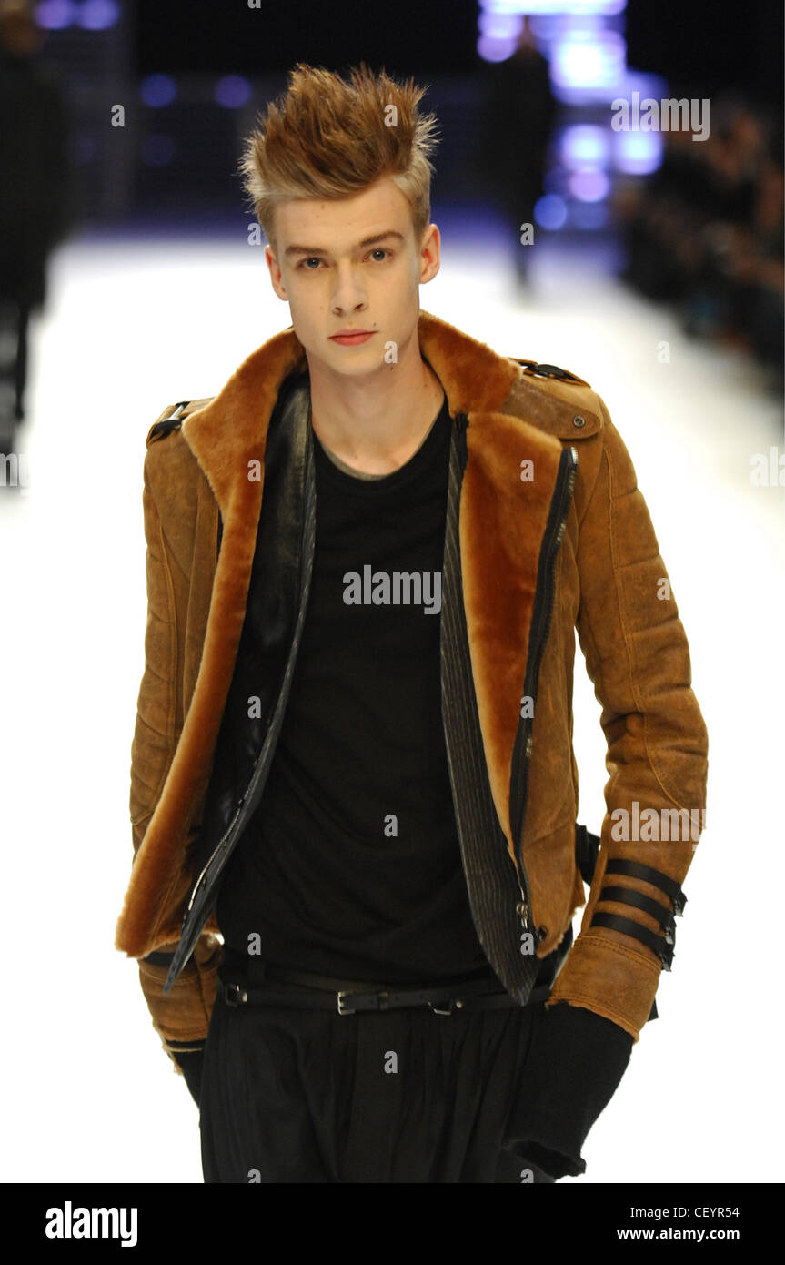 Hedi slimane 2007 hi-res stock photography and images - Alamy