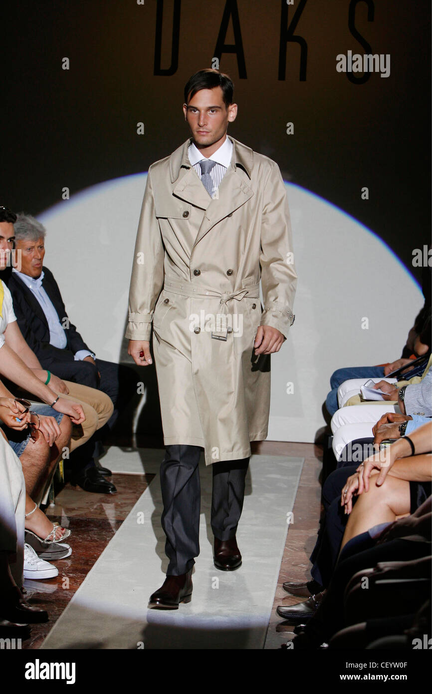 Daks raincoat clearance