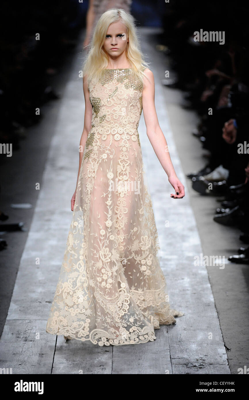 Valentino spring summer 2010 hi-res stock photography and images - Alamy