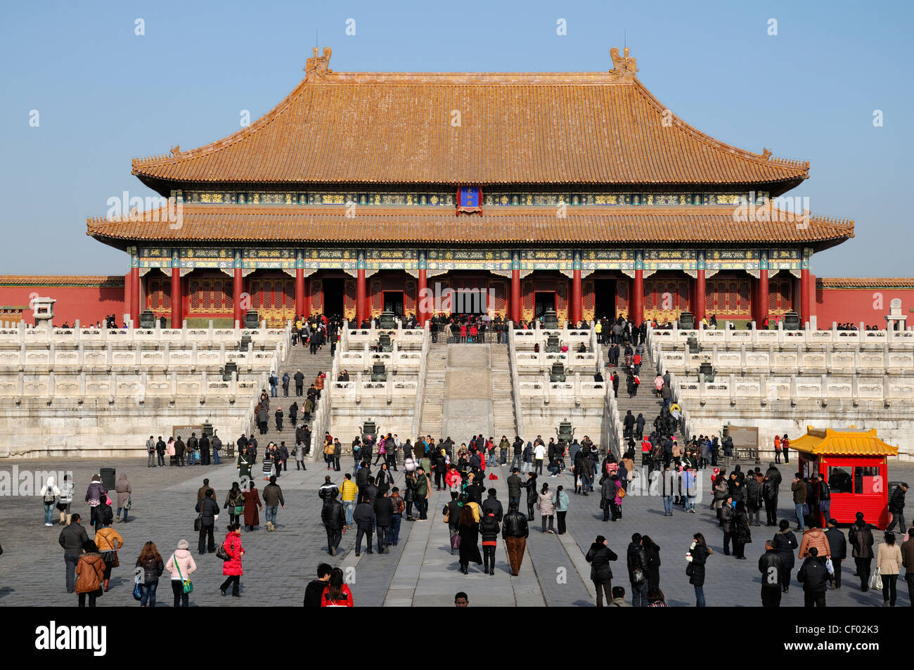 Courtyard harmony hi-res stock photography and images - Alamy