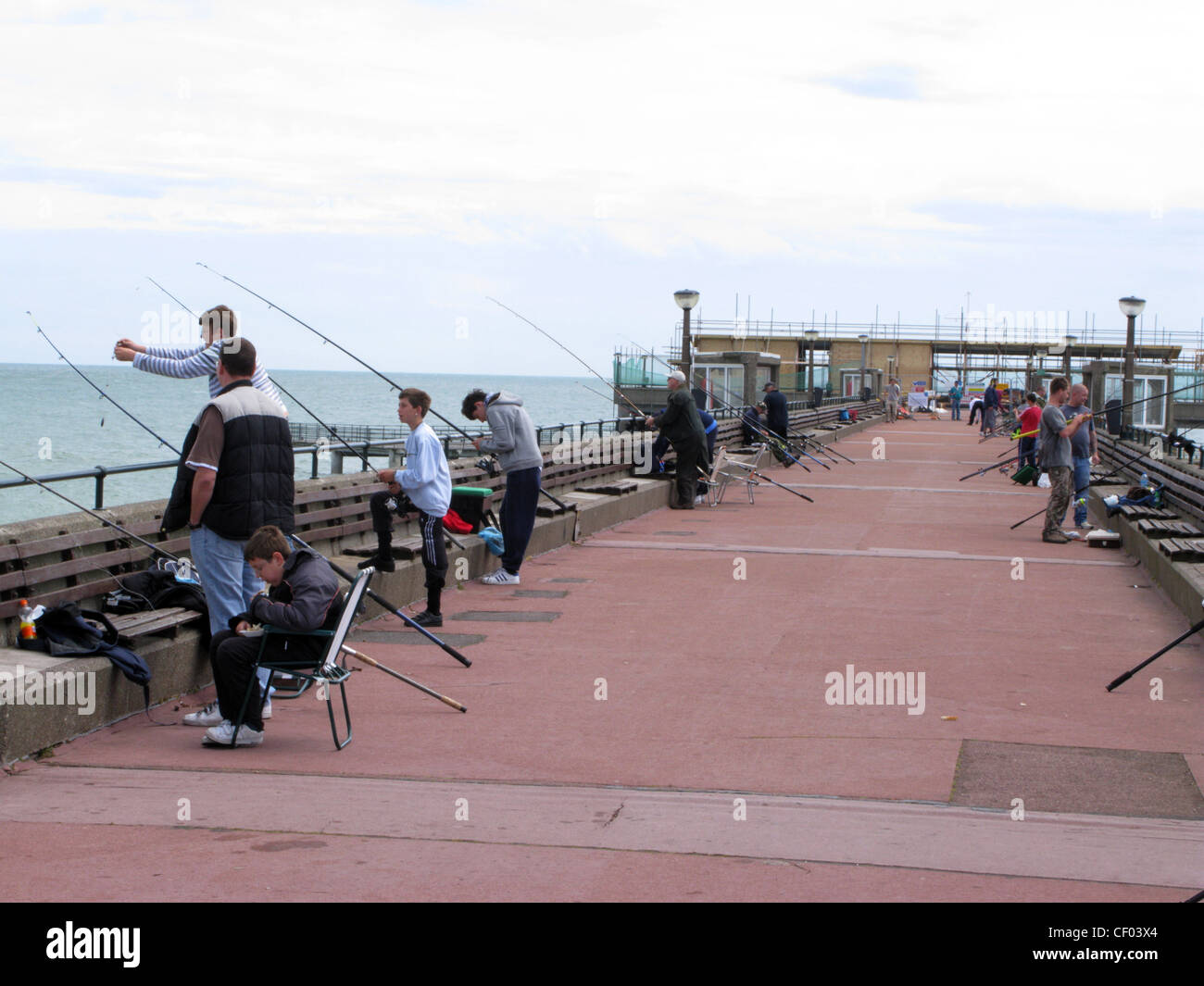Deal pier fishing hi-res stock photography and images - Alamy