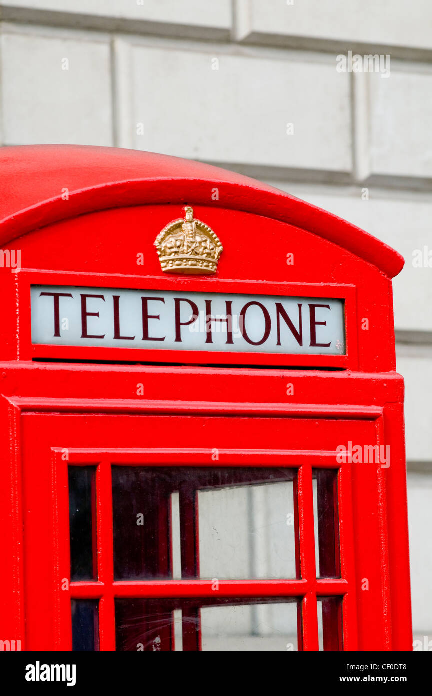 Phone booth england hi-res stock photography and images - Alamy