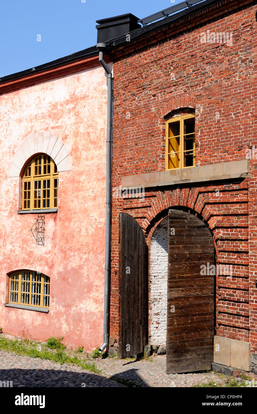 Dry dock gate hi-res stock photography and images - Alamy