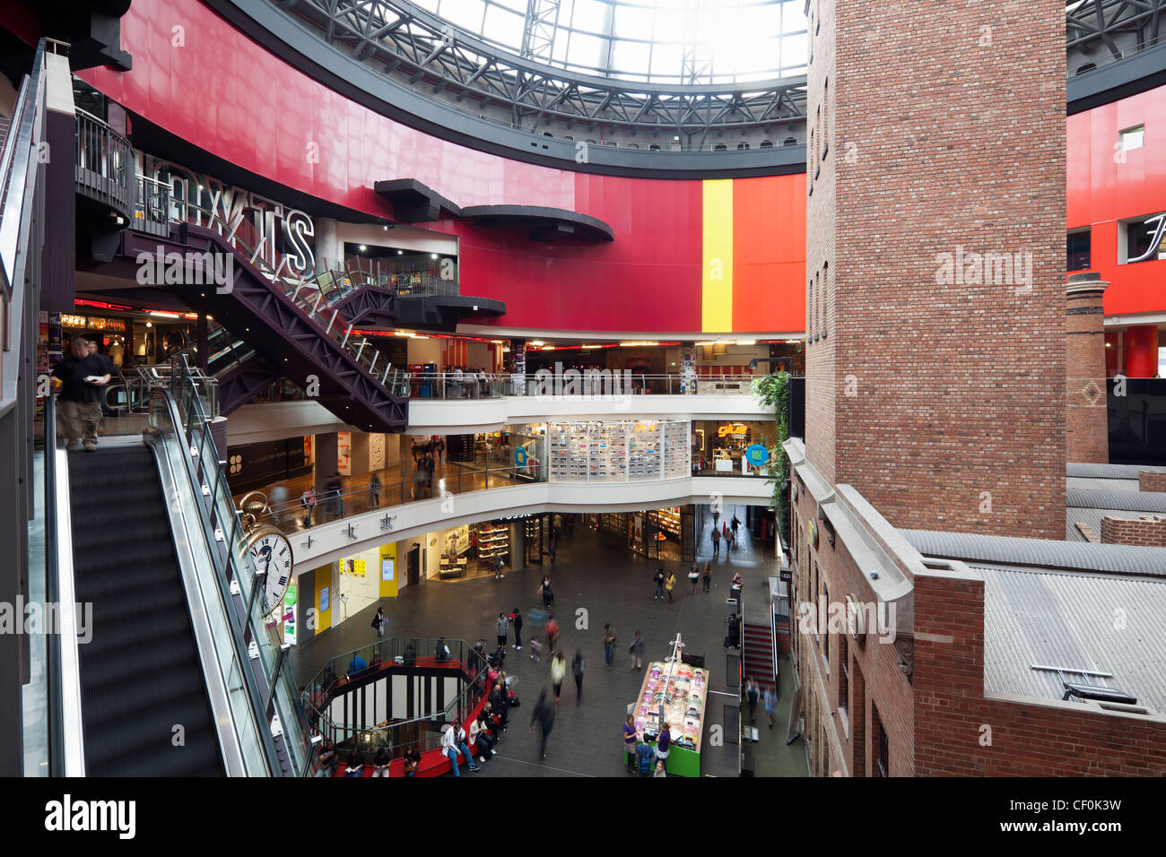 Interior melbourne central shopping mall hires stock photography and