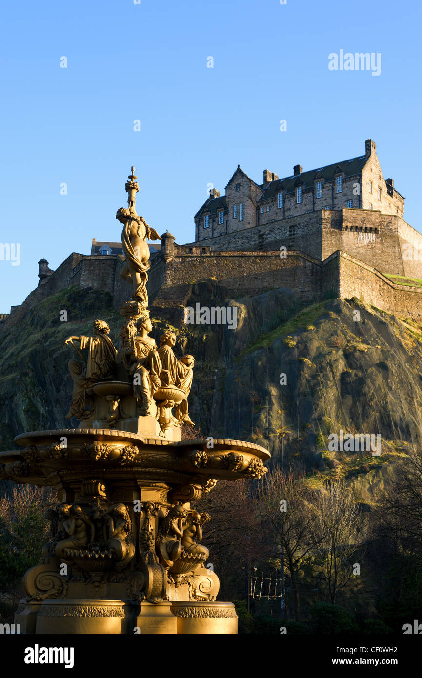 Edinburgh Castle from Princes Street Gardens and fountain, Scotland, UK. Stock Photo