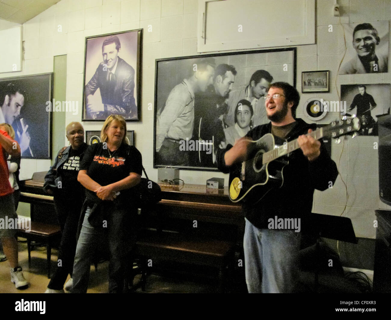 Sun Studio in Memphis with tour guide singing in the Million Dollar Quartet's studio Stock Photo