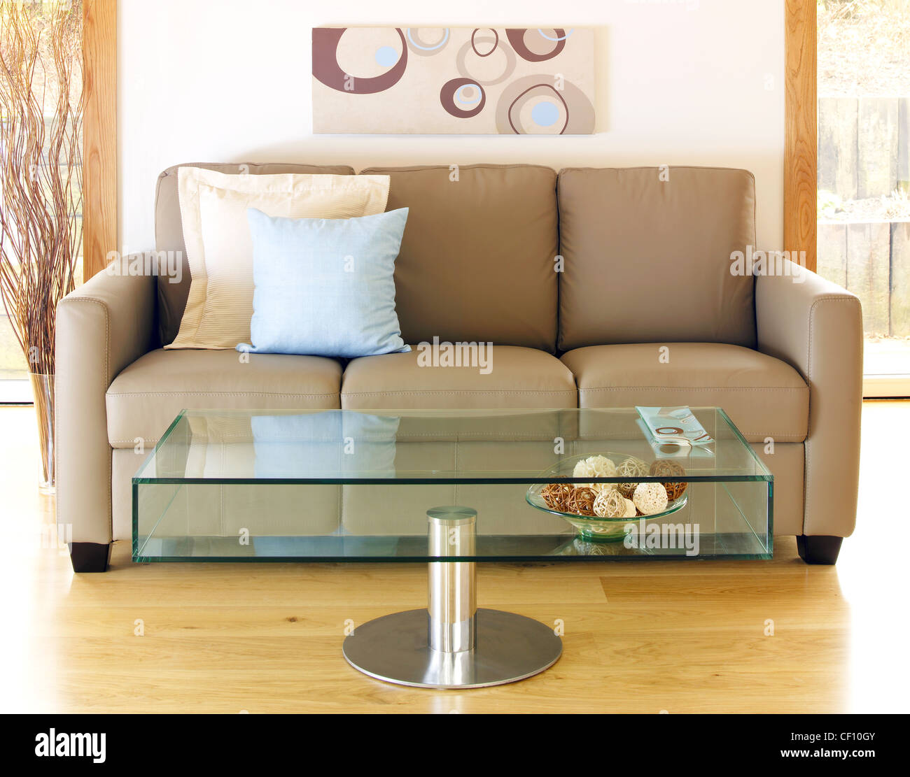Sofa and coffee table hi-res stock photography and images - Alamy