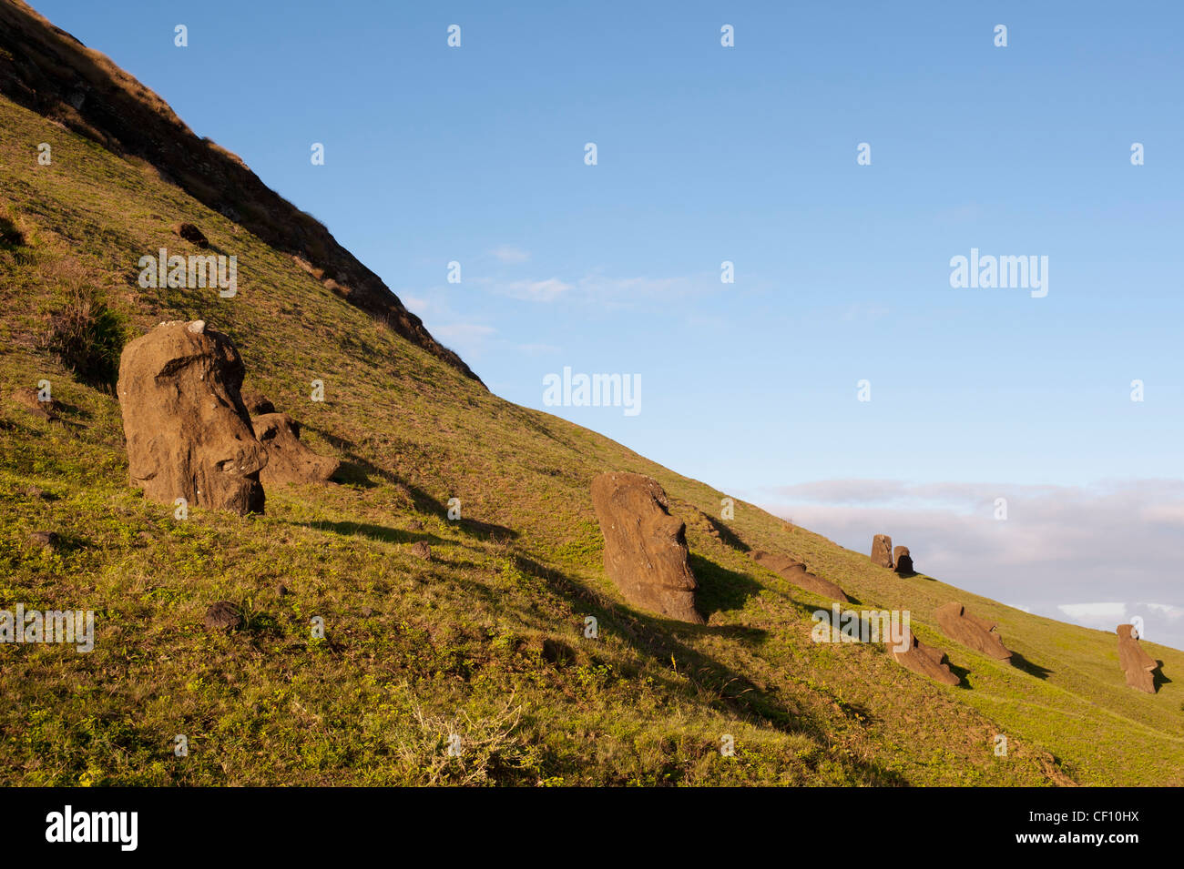 Wulkan Rano Raraku Rano Raraku, Rapa Nui, Easter Island, Chile Stock Photo - Alamy