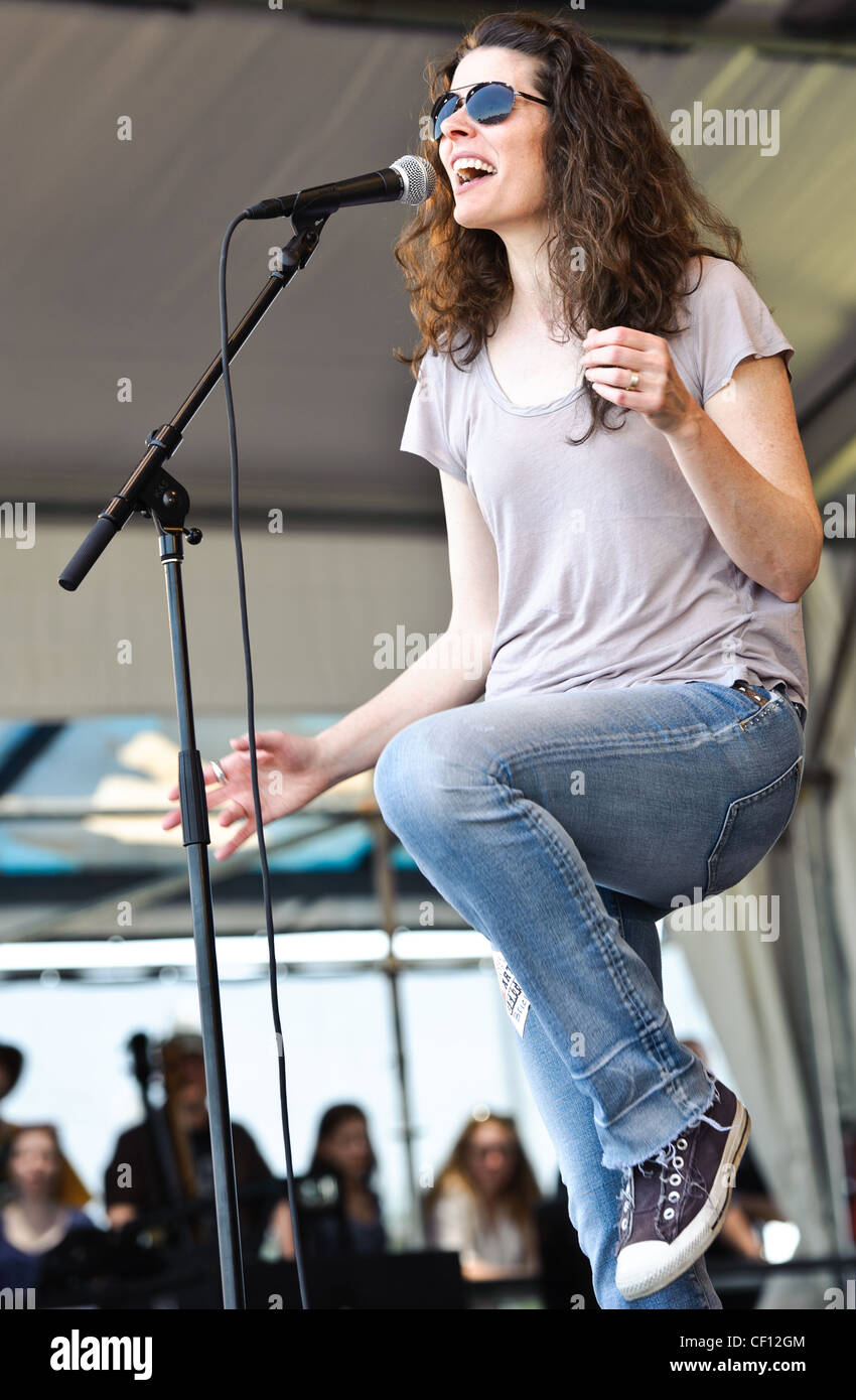 Edie brickell hi-res stock photography and images - Alamy