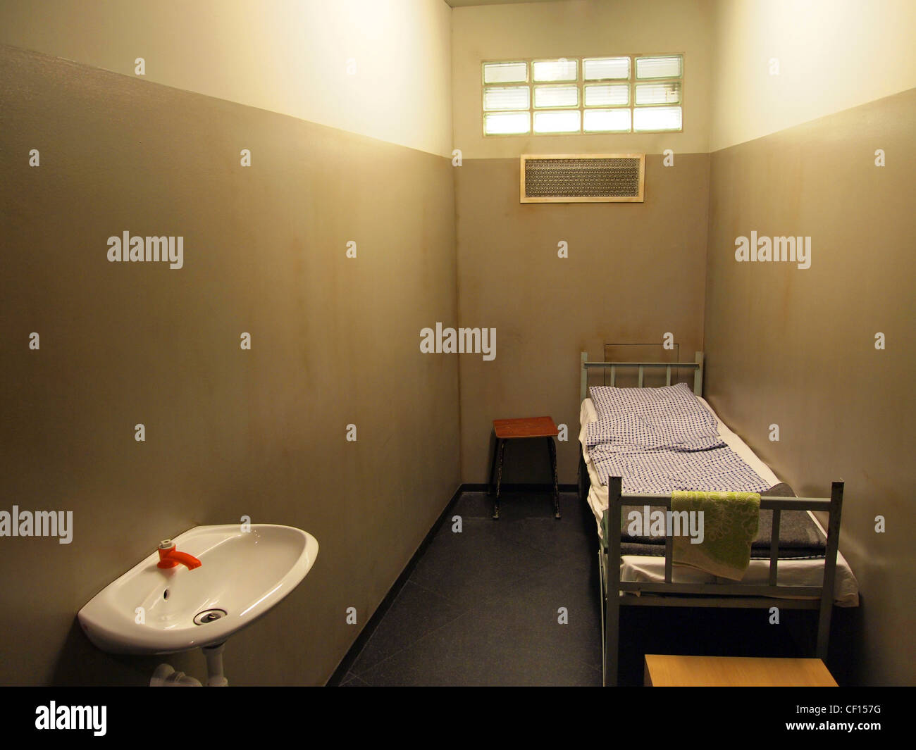 Prison Cell Stock Photos & Prison Cell Stock Images Alamy
