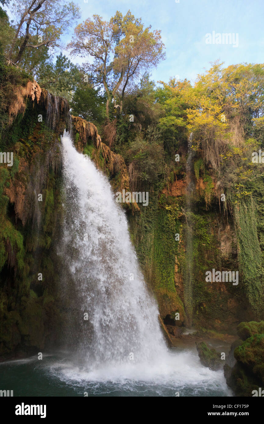 The La Caprichosa waterfall in Parque Natural de Monasterio de Piedra, Zaragoza Province, Aragon, Spain. Stock Photo