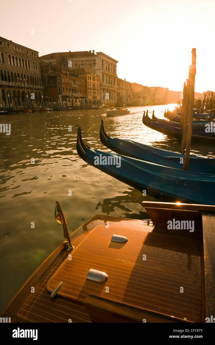 Grand canal venice golden hour hi-res stock photography and images - Alamy