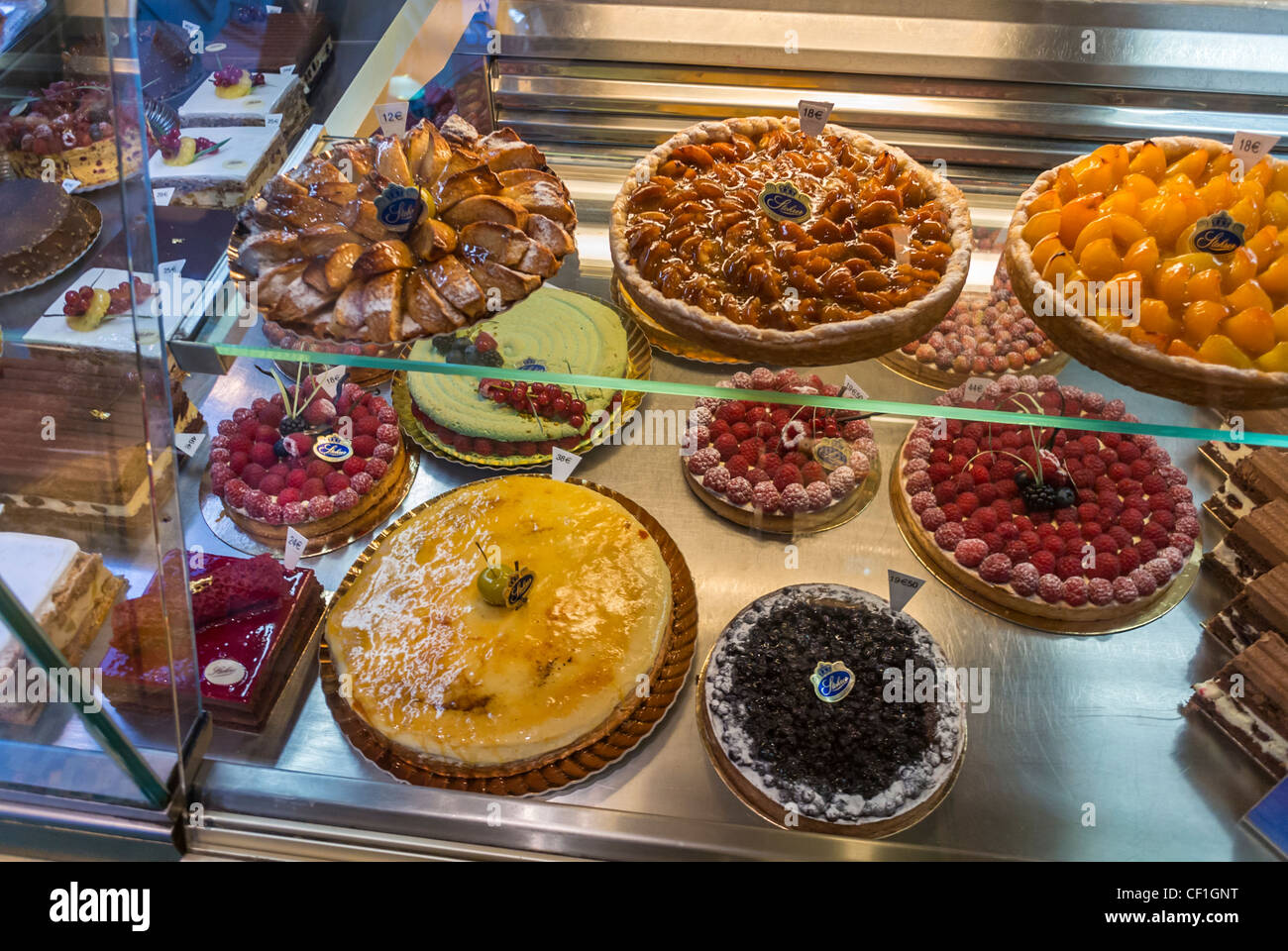 Paris, France, French Bakery Shop "Stohrer" Detail Cakes, Pastries, bakery shelves display, in
