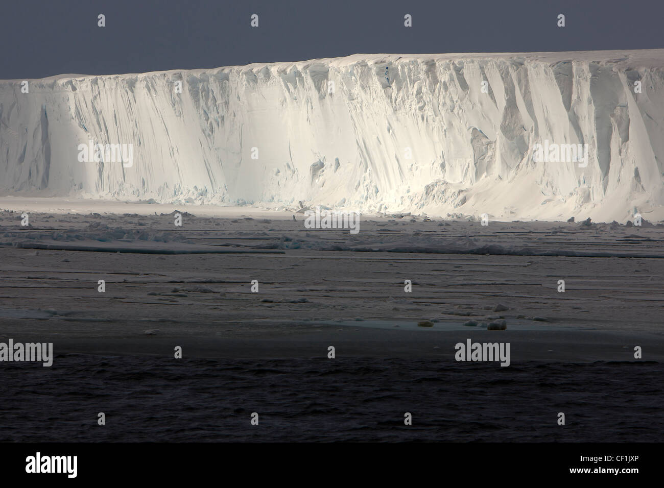 Antarctica The Ross Ice Shelf Edge in the Ross Sea Stock Photo Alamy