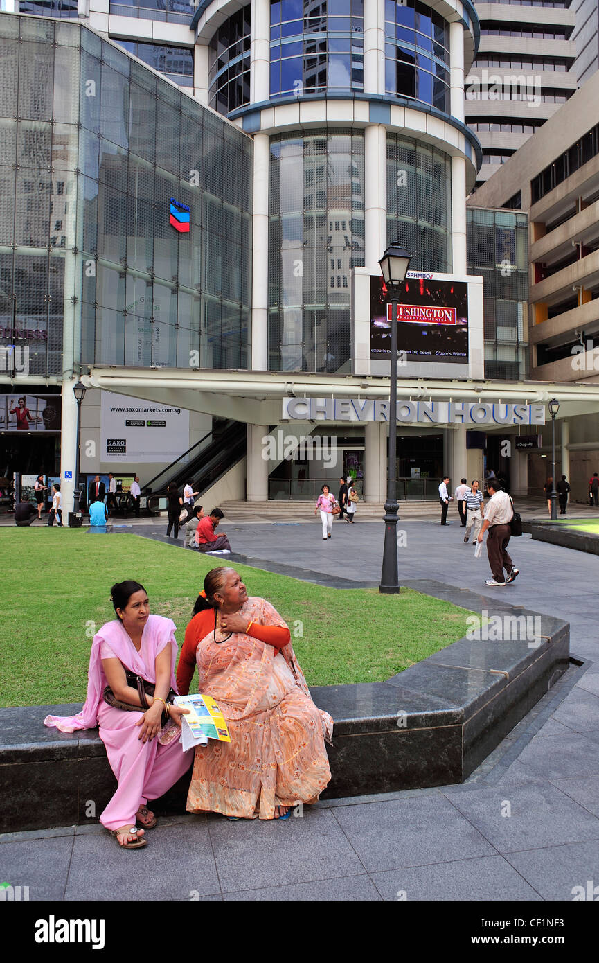 Raffles Place Business District Singapore Stock Photo Alamy