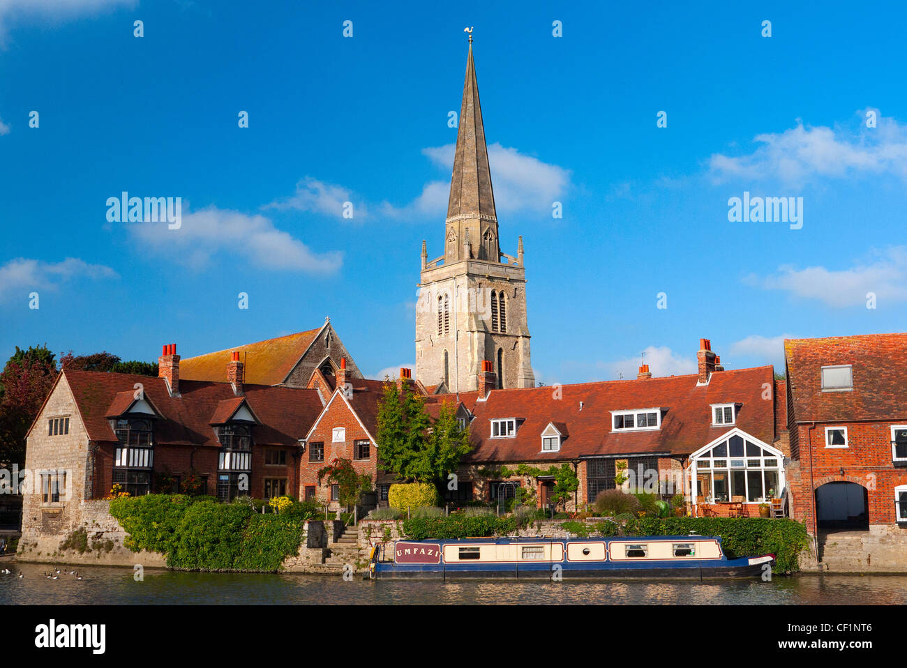 The River Thames and St Helen's Church at Abingdon Stock Photo