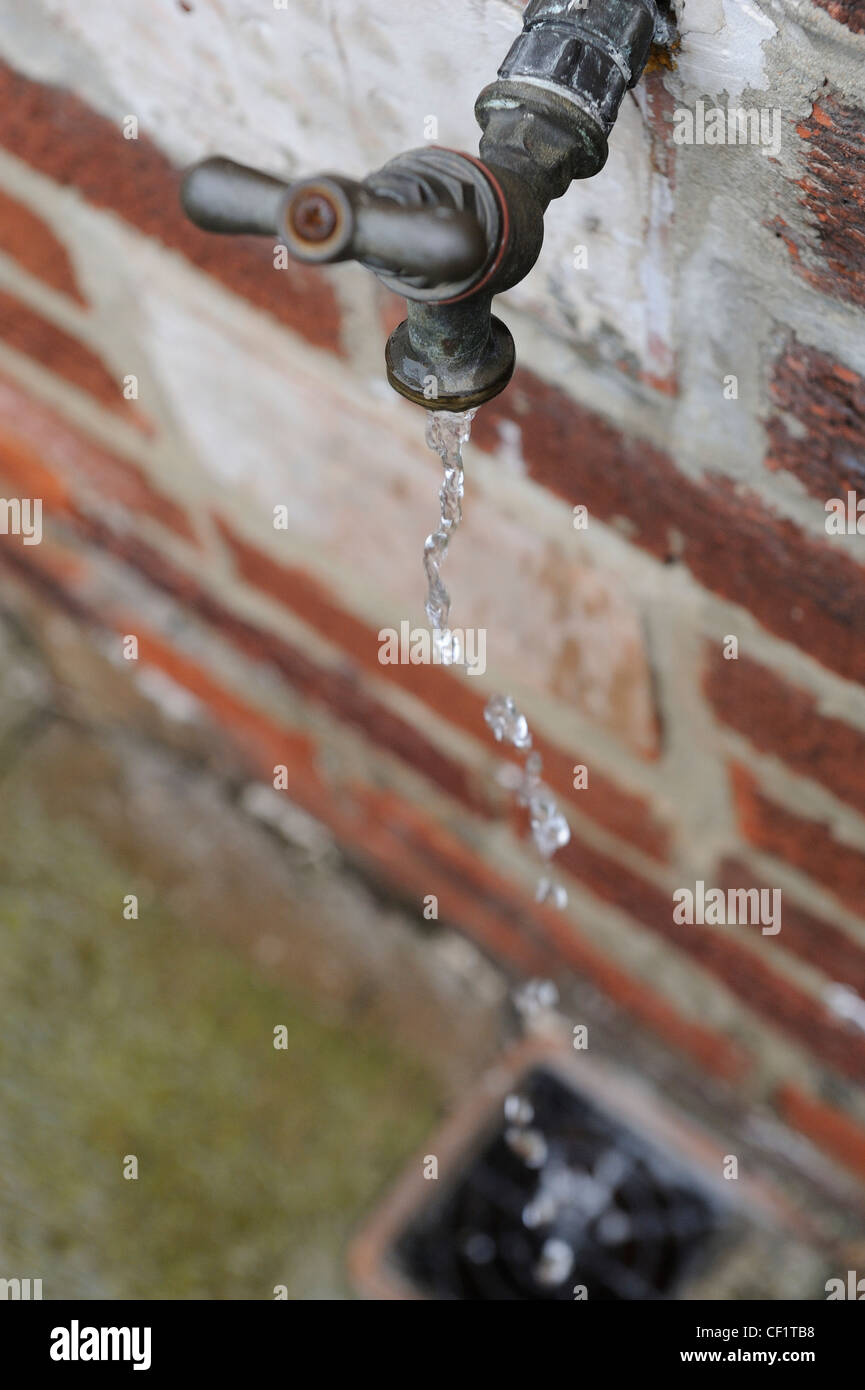 Garden Water Tap High Resolution Stock Photography and Images Alamy
