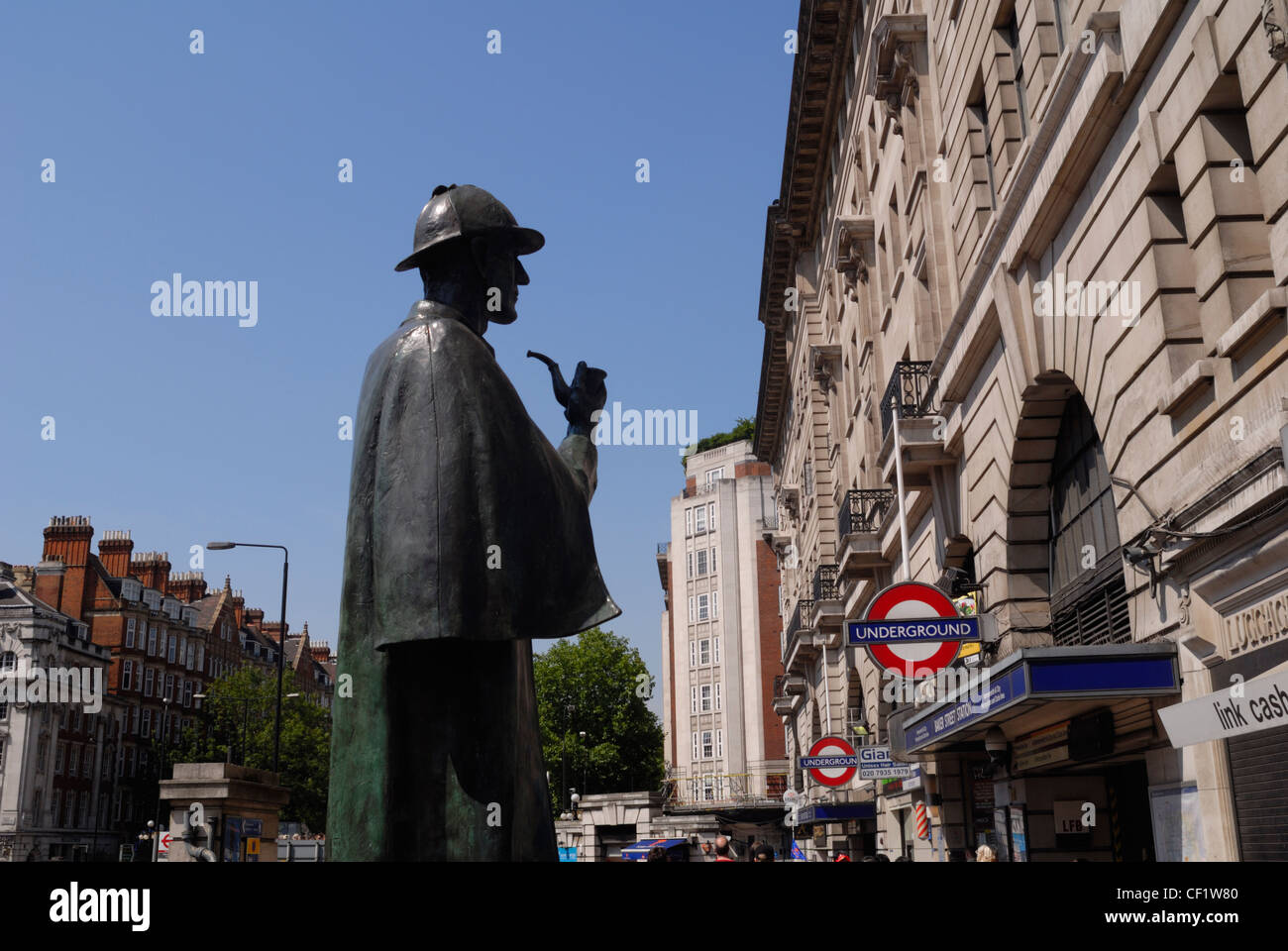Statue of Sherlock Holmes outside Baker Street tube station. Stock Photo