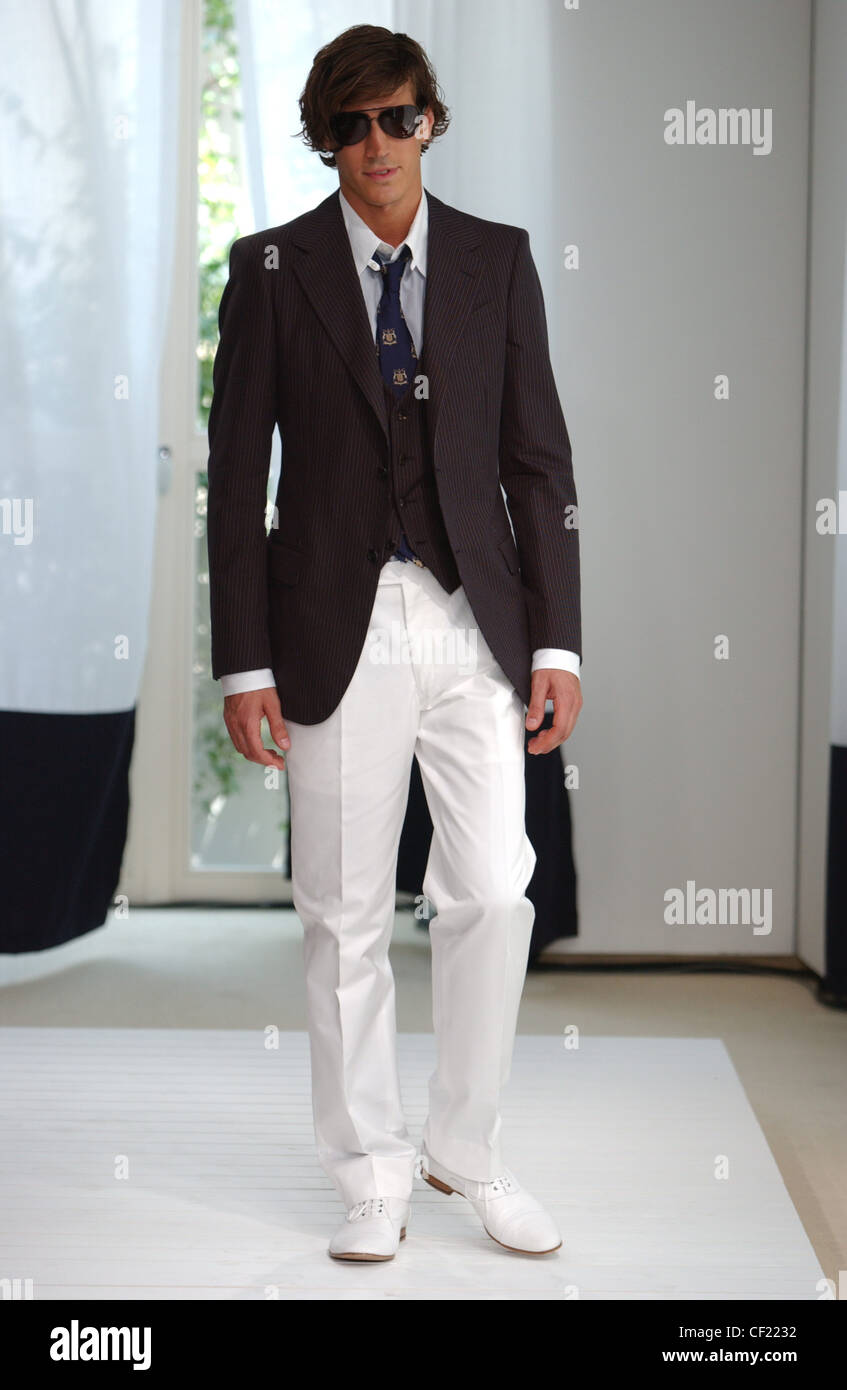 How to wear white trousers with elevator shoes  Blog Guido Maggi