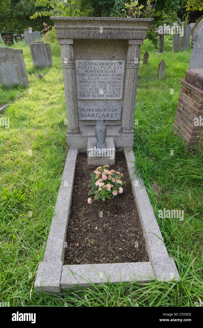 Paul Nash's grave St Mary the Virgin Langley, Buckinghamshire, England, Uk. Graveyard Stock Photo