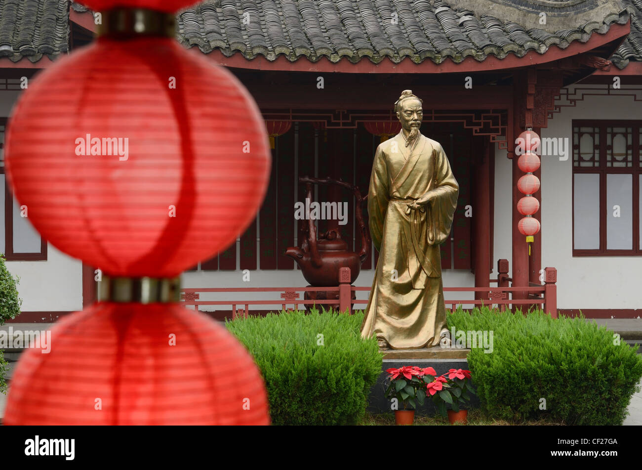 Statue of Lu Yu teamaster of China at Mei Jia Wu tea plantation Long Jing area of Hangzhou Stock Photo