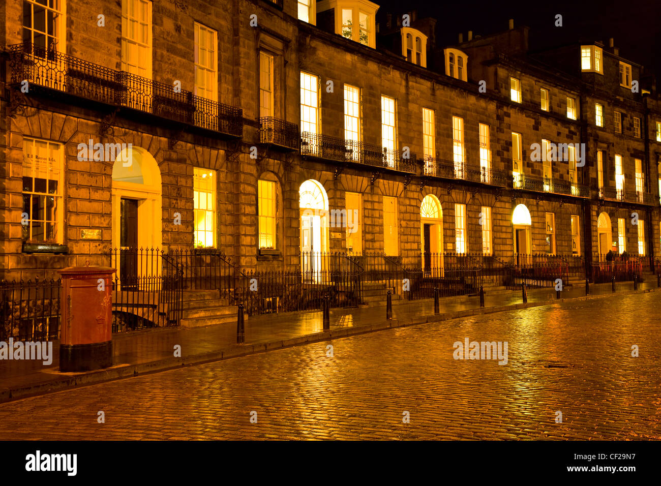 Cobbled road and Georgian buildings in the New Town in Edinburgh. Stock Photo