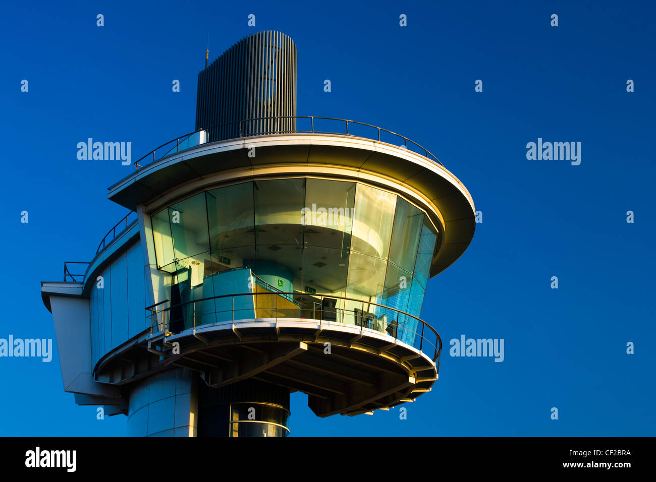 Viewing Platform Rome A space age viewing platform overlooking the Segedunum Roman Fort Stock ...