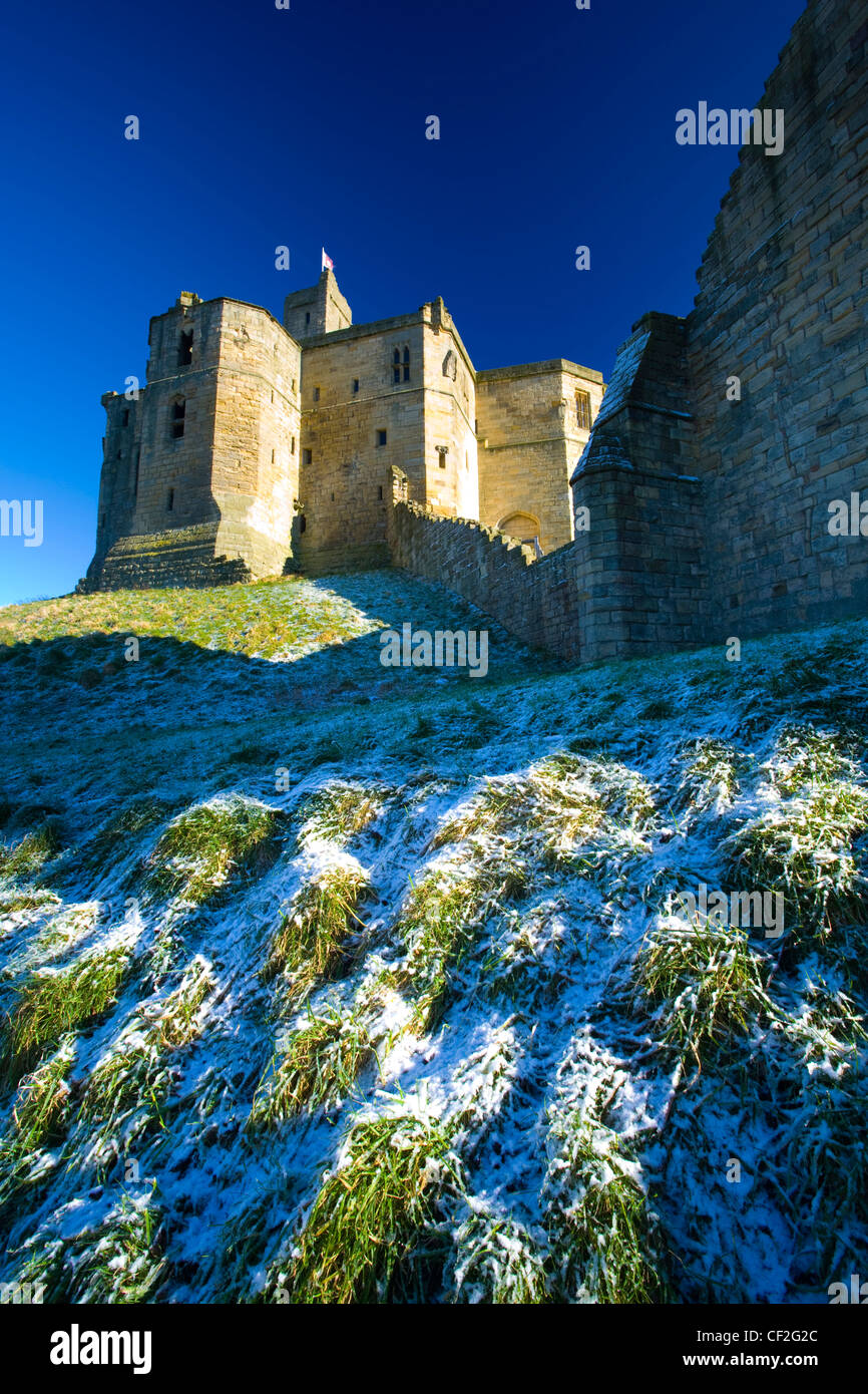 Warkworth Castle (English Heritage), a magnificent 12th century stone motte and bailey fortress, located near the Northumberland Stock Photo