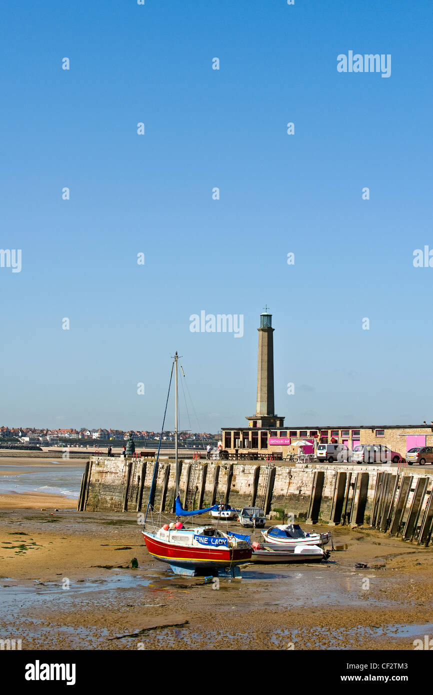 Margate Lighthouse and Lighthouse Bar at the end of Margate's Harbour Arm. Stock Photo
