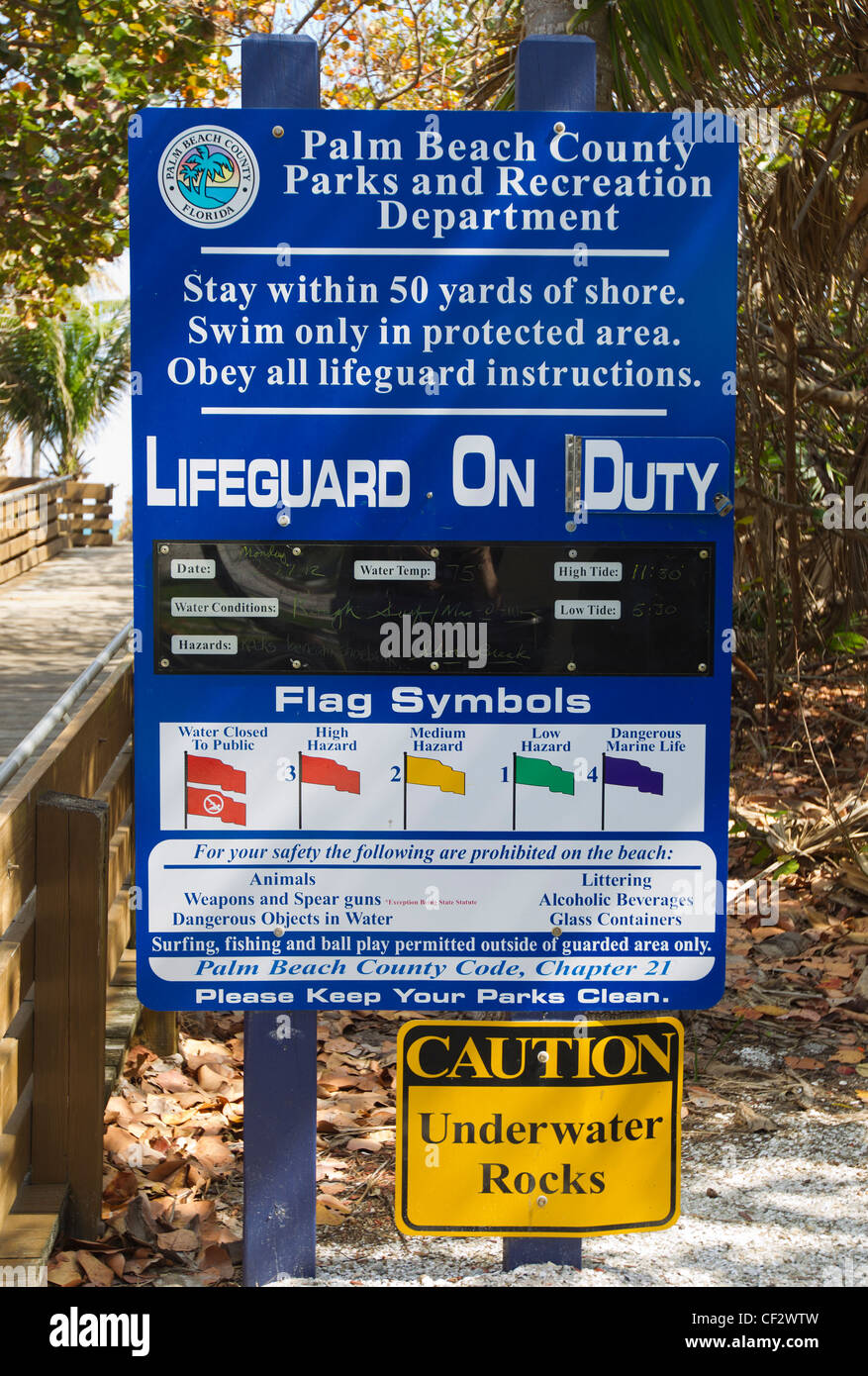 Sign at the entrance to a beach in Palm Beach, Florida Stock Photo